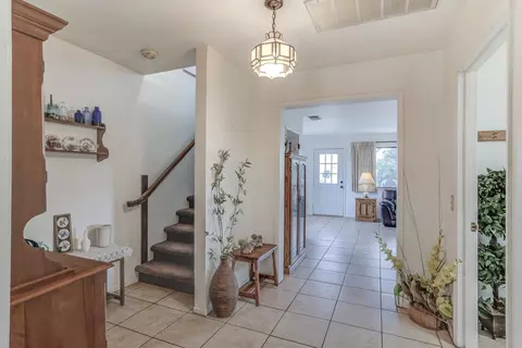 Entry Way - 2854 Illinois Ave, Corning, CA 96021 photo 3 of 7