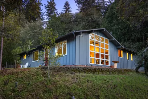 1431 La Madrona Dr, Santa Cruz, CA 95060