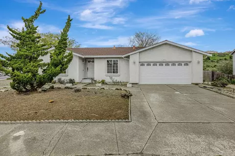 3695 Skyline Dr, Hayward, CA 94542