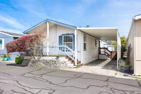 1255 38th Ave 3, Santa Cruz, CA 95062