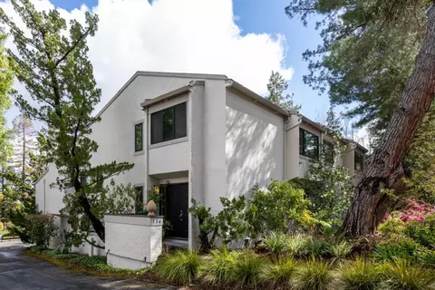 136 Sand Hill Cir, Menlo Park, CA 94025