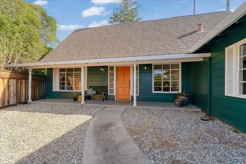 128 Francis Ct, Santa Cruz, CA 95062