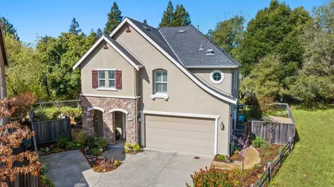 237 Fieldcrest Ln, Santa Cruz, CA 95060