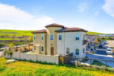 233 Zinnia Ct, San Ramon, CA 94582