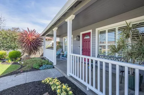 332 Sequoia St, Salinas, CA 93906 photo 2