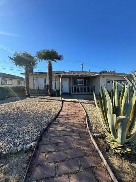 1121 Granada Ave, Salinas, CA 93906 photo 1