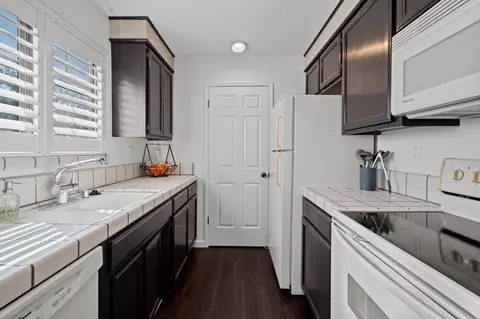 1061 Riker St 1, Salinas, CA 93901 photo 3