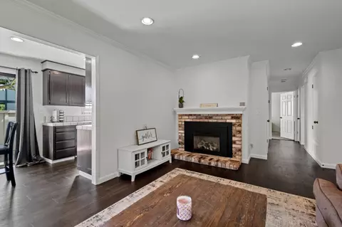 1061 Riker St 1, Salinas, CA 93901 photo 2