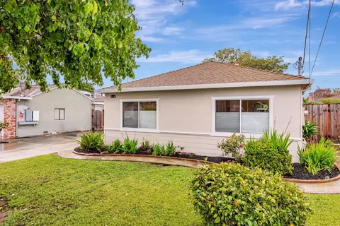638 Bryan Ave, Sunnyvale, CA 94086 photo 3