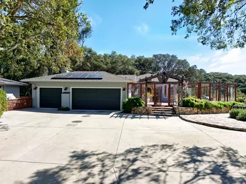 11605 Mccarthy Rd, Carmel Valley, CA 93924