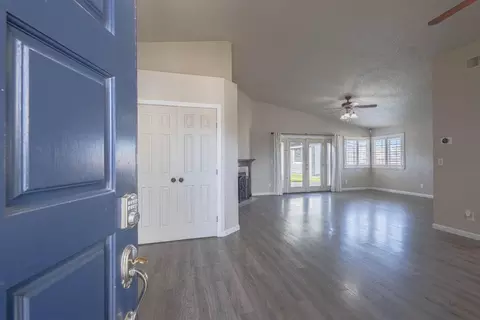 890 Sloat Dr, Salinas, CA 93907 photo 3