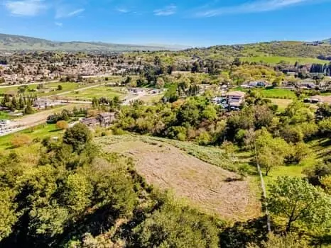 15311 Sycamore Dr, Morgan Hill, CA 95037