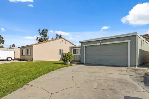 724 Sherman Cir, Salinas, CA 93907 photo 3