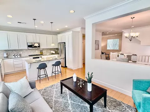1009 Jena Ter, Sunnyvale, CA 94089
