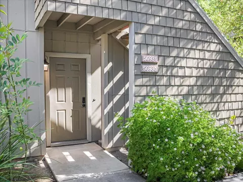 5693 Makati Cir B, San Jose, CA 95123