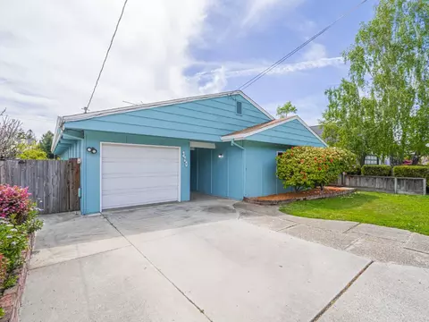 320 Goss Ave, Santa Cruz, CA 95065