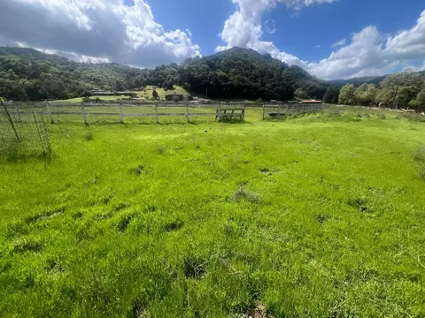 5390 Little Uvas Rd, Morgan Hill, CA 95037