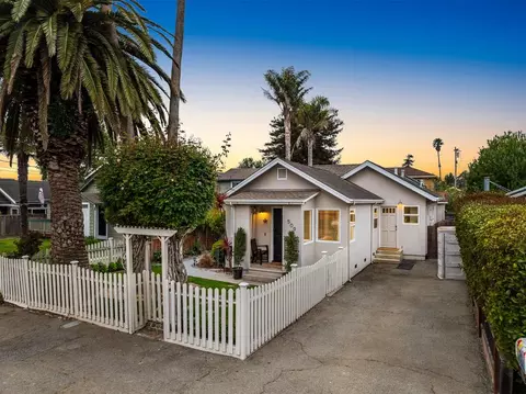509 36th Ave, Santa Cruz, CA 95062