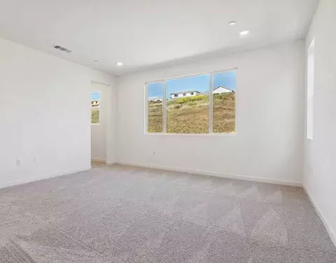 8094 Waterfall Ln, Vallejo, CA 94591 photo 10