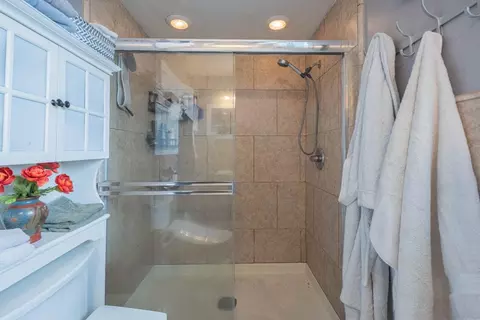 335 Palma Dr, Salinas, CA 93901 photo 25