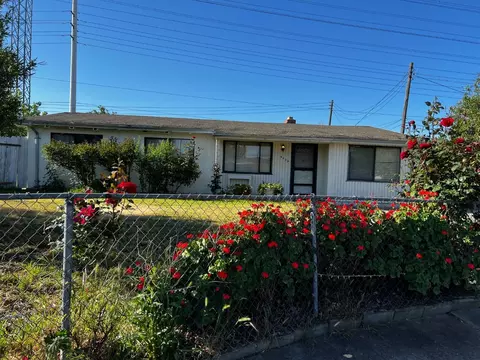 6429 Tapo Ct, Sacramento, CA 95828