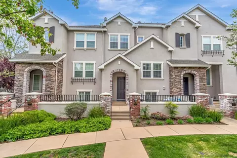1127 Lund Ter, Sunnyvale, CA 94089 photo 1