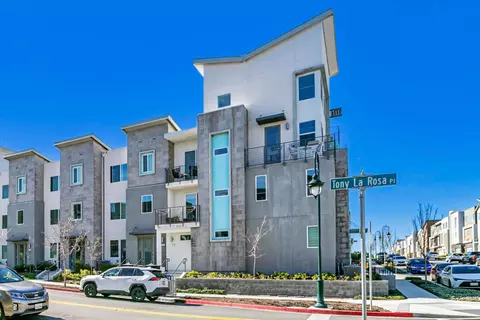 202 Agustin Narvaez St 2, San Jose, CA 95136