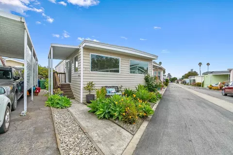 1555 Merrill St 86, Santa Cruz, CA 95062