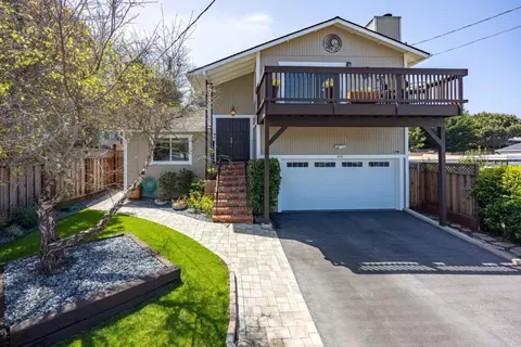 468 4th St, Montara, CA 94037