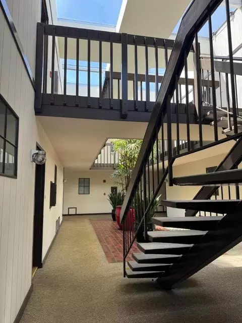 Entry Way - 460 Pine Ave, Half Moon Bay, CA 94019 photo 3 of 3