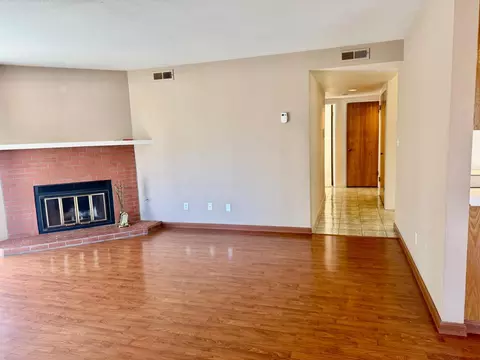 Living - 460 Pine Ave, Half Moon Bay, CA 94019 photo 4 of 5