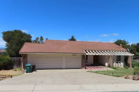 18725 Vasquez Ct, Salinas, CA 93908 photo 1