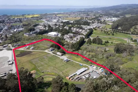925 Miramontes St, Half Moon Bay, CA 94019
