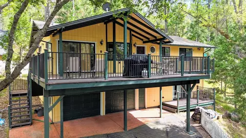 19709 Pine Mountain Dr, Groveland, CA 95321