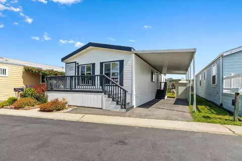 1040 38th Ave 52, Santa Cruz, CA 95062