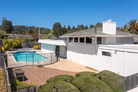576 Sims Rd, Santa Cruz, CA 95060