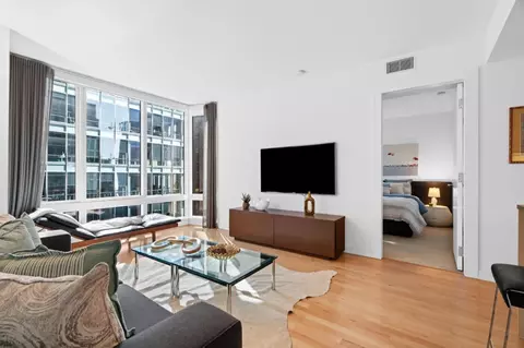 301 Mission St 17b, San Francisco, CA 94105