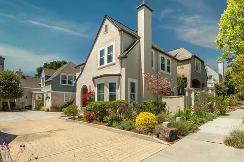 1051 Nobel Dr, Santa Cruz, CA 95060