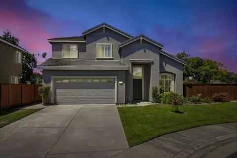 9512 Diamond Point Ln, Elk Grove, CA 95758