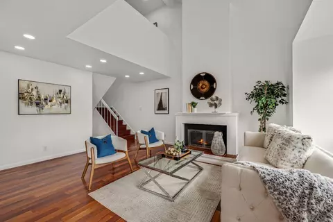 318 Innisfree Dr, Daly City, CA 94015