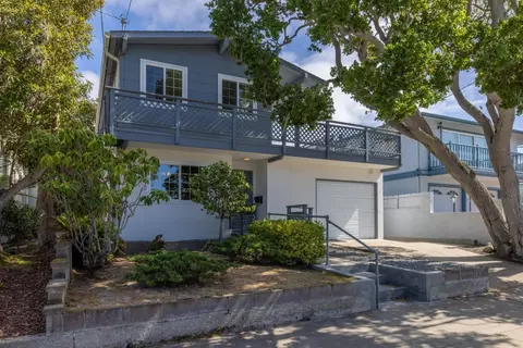 723 Eardley Ave, Pacific Grove, CA 93950