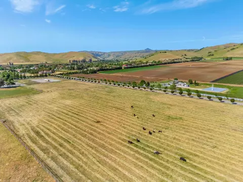0 Lot Apt 1 Bluff Dr, Hollister, CA 95023