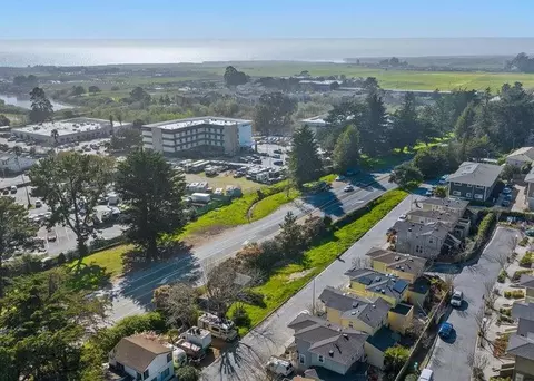 207 Grandview St, Santa Cruz, CA 95060