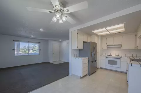 1893 Cherokee Dr 4, Salinas, CA 93906 photo 10