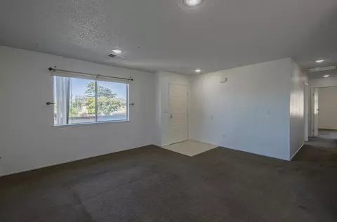 1893 Cherokee Dr 4, Salinas, CA 93906 photo 7