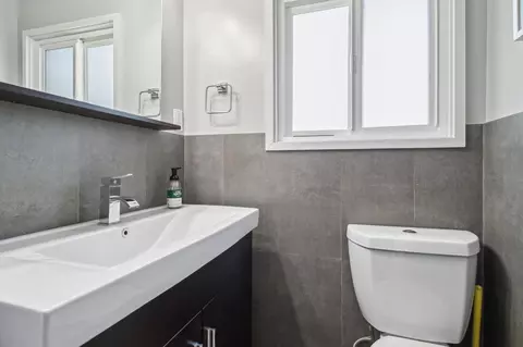 Bath - 185 Mclellan Ave, San Mateo, CA 94403 photo 1 of 5