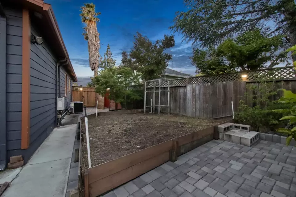 Exterior - 185 Mclellan Ave, San Mateo, CA 94403 photo 19 of 22