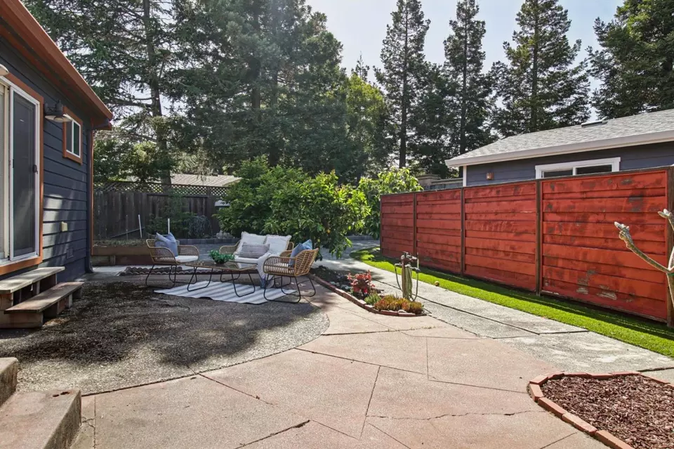 Exterior - 185 Mclellan Ave, San Mateo, CA 94403 photo 7 of 22