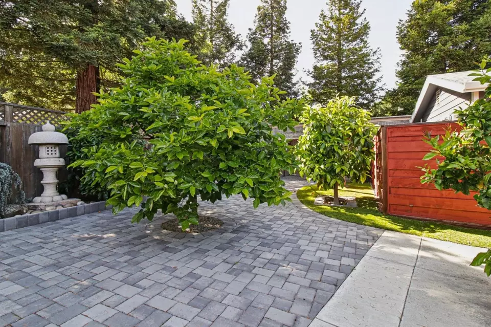 Exterior - 185 Mclellan Ave, San Mateo, CA 94403 photo 13 of 22