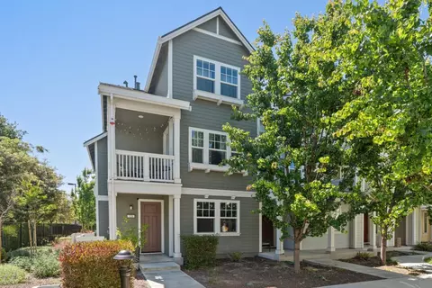 320 Circuit Way, Mountain View, CA 94043 photo 1
